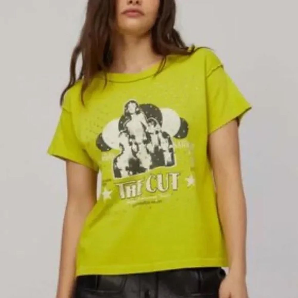 Daydreamer The Cut Rhinestones Reverse GF Tee Size Small